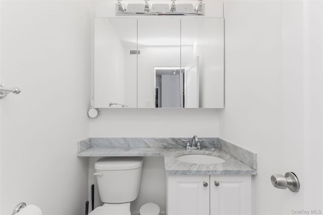 2500 Johnson Avenue 15G, Bronx, NY 10463