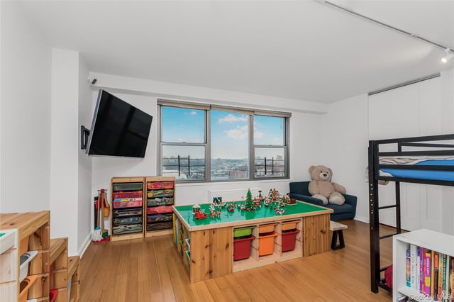 2500 Johnson Avenue 15G, Bronx, NY 10463