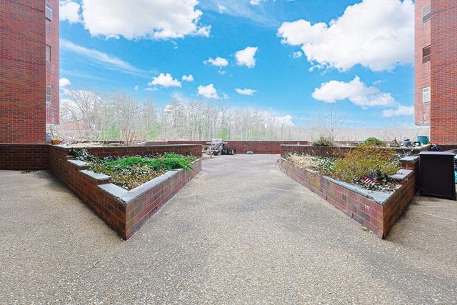 200 Burkhall St 408, Weymouth, MA 02190