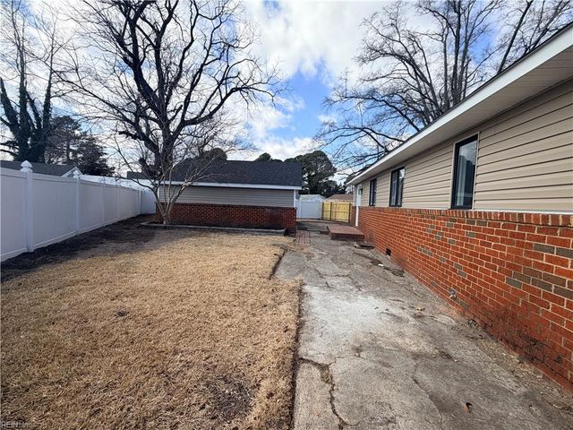 205 Bunche BLVD, Portsmouth, VA 23701