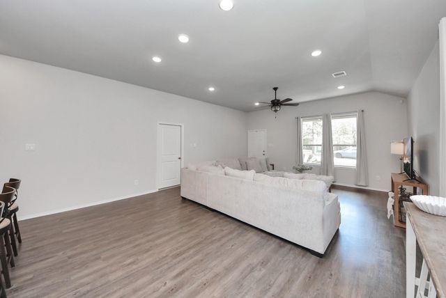 709 Little River Drive, Conroe, TX 77316