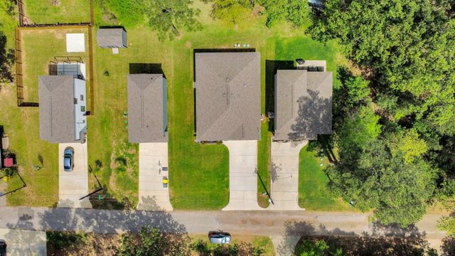 709 Little River Drive, Conroe, TX 77316