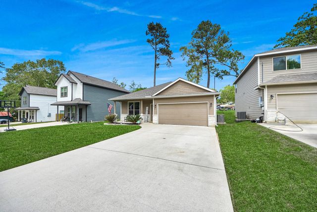 709 Little River Drive, Conroe, TX 77316