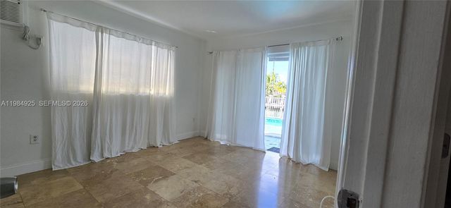 2185 NE 123rd St 101, North Miami, FL 33181