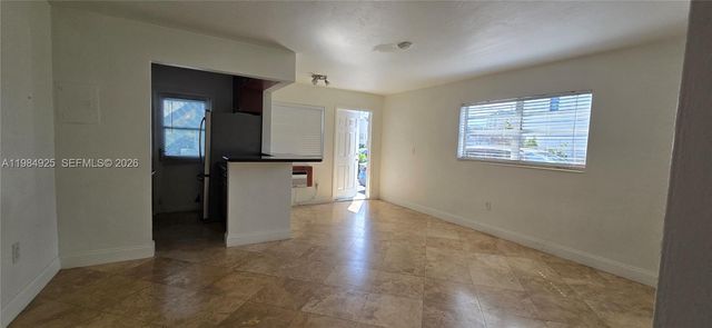 2185 NE 123rd St 101, North Miami, FL 33181