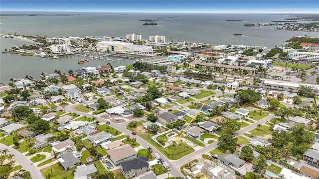 2464 DEL RIO WAY, Dunedin, FL 34698