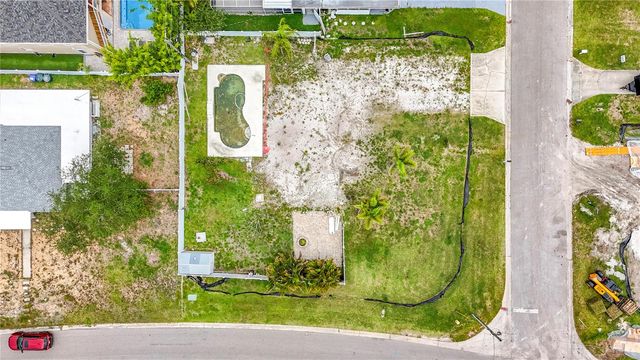 2464 DEL RIO WAY, Dunedin, FL 34698