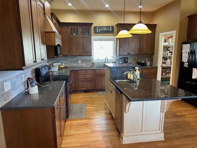 6481 Private Road 1182, West Plains, MO 65775