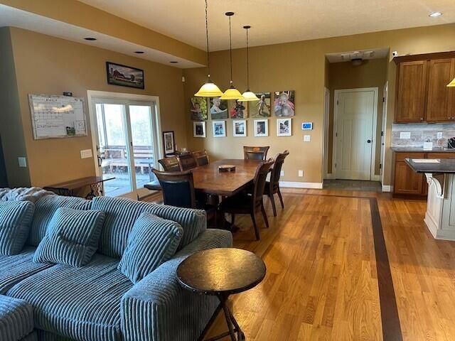 6481 Private Road 1182, West Plains, MO 65775