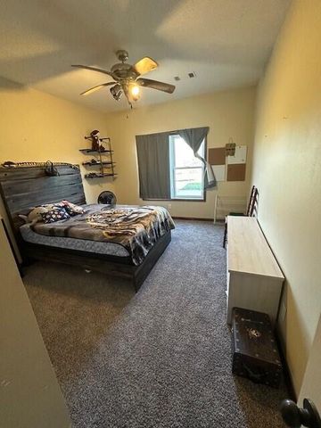 6481 Private Road 1182, West Plains, MO 65775