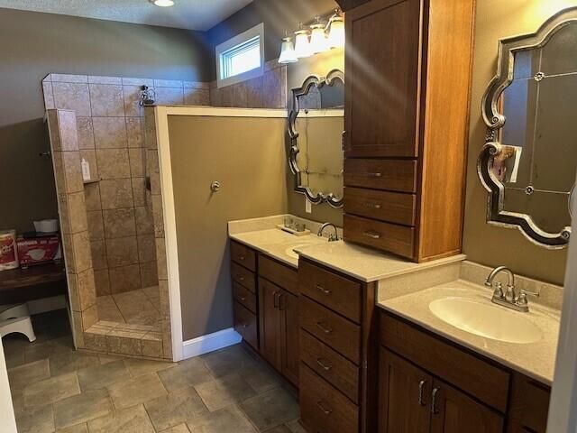 6481 Private Road 1182, West Plains, MO 65775