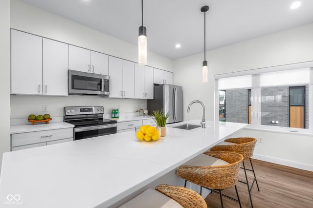 806 7th Street, Columbus, IN 47201