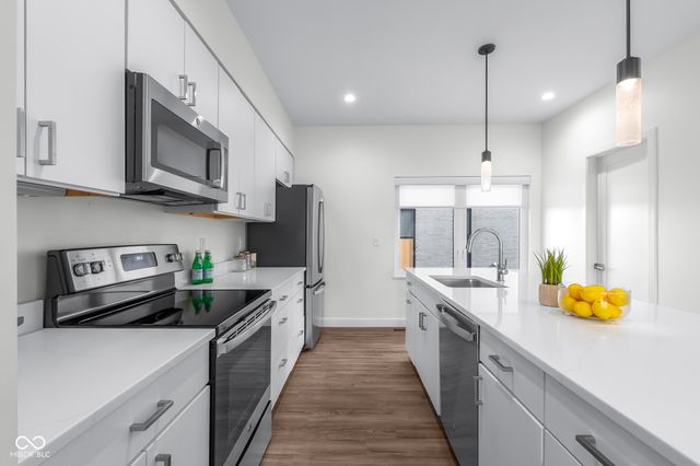 806 7th Street, Columbus, IN 47201