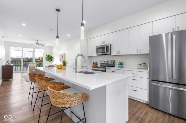 806 7th Street, Columbus, IN 47201