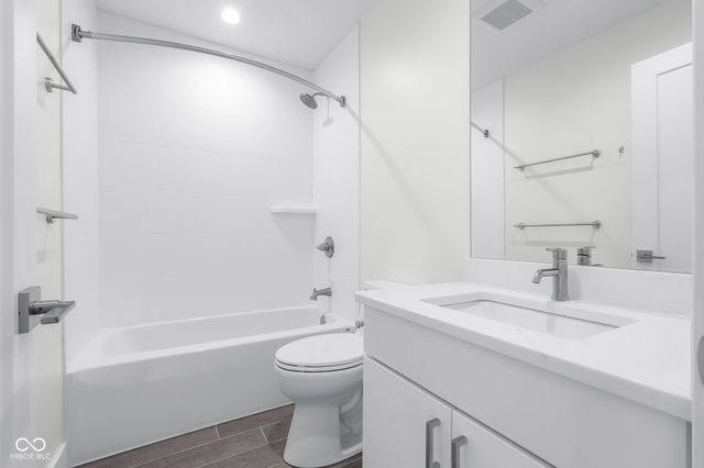 806 7th Street, Columbus, IN 47201