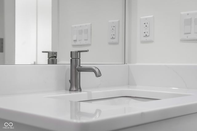 806 7th Street, Columbus, IN 47201