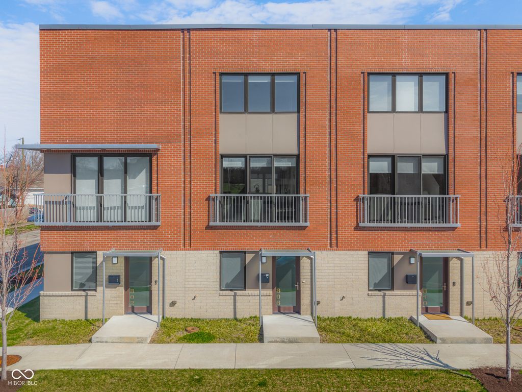 806 7th Street, Columbus, IN 47201