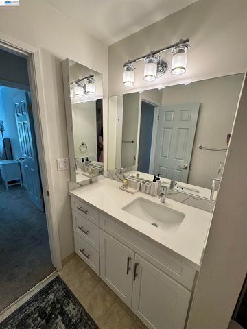 1305 Boulevard Way 210, Walnut Creek, CA 94595