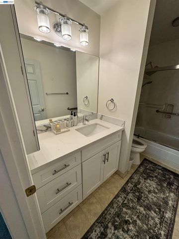 1305 Boulevard Way 210, Walnut Creek, CA 94595