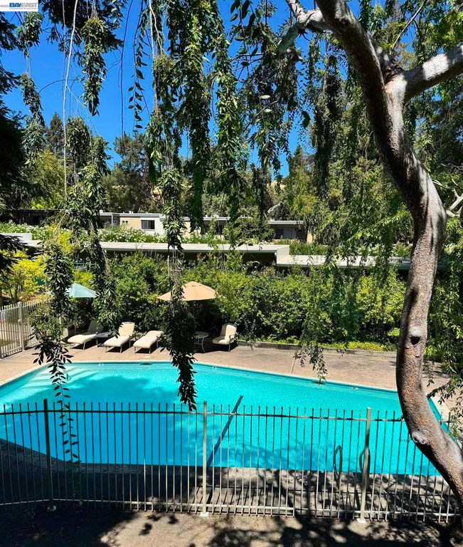 1305 Boulevard Way 210, Walnut Creek, CA 94595