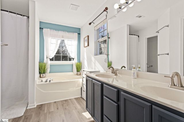 803 Barn Swallow Drive, Simpsonville, SC 29680