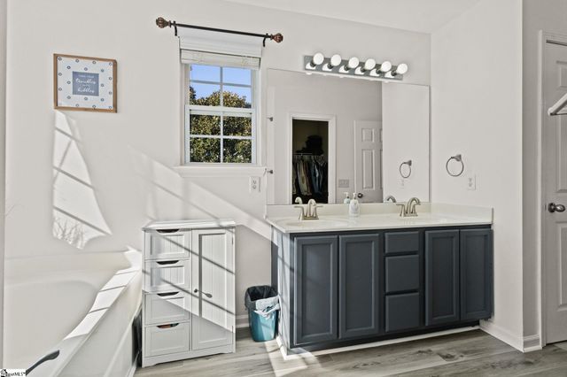 803 Barn Swallow Drive, Simpsonville, SC 29680