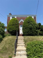 201 15 26th Avenue, Bayside, NY 11360