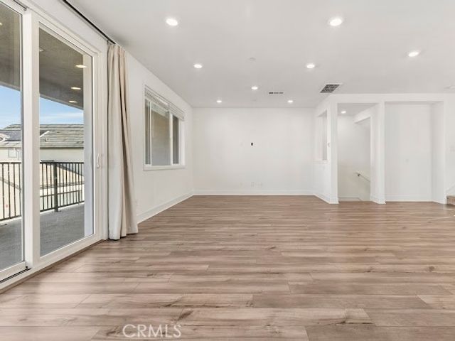 144 sash, Irvine, CA 92618