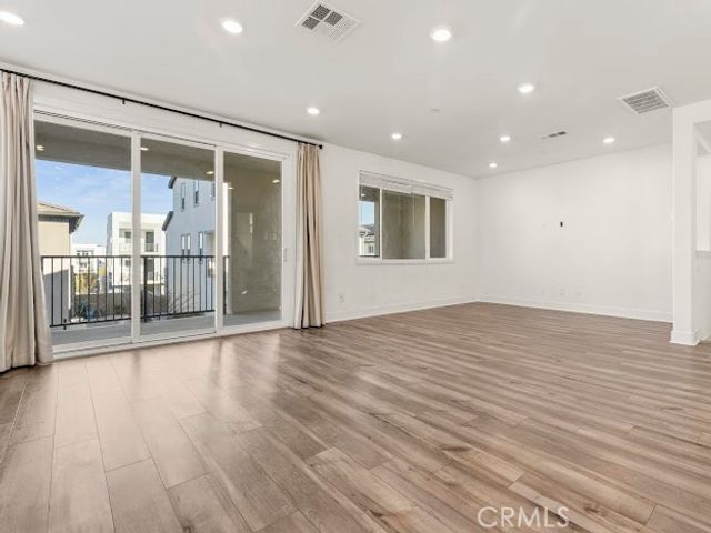 144 sash, Irvine, CA 92618