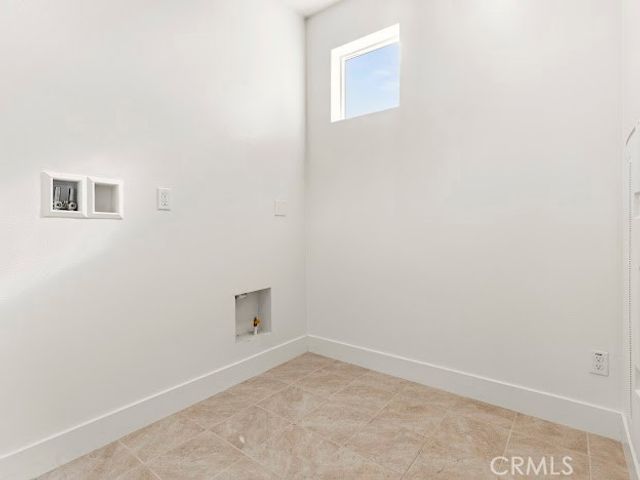 144 sash, Irvine, CA 92618