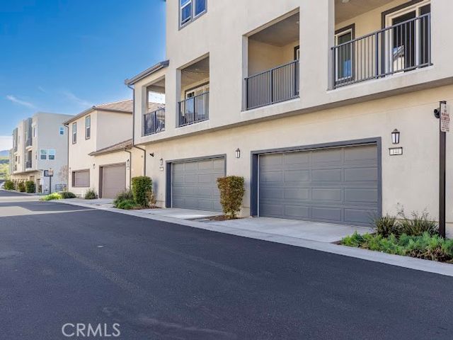 144 sash, Irvine, CA 92618