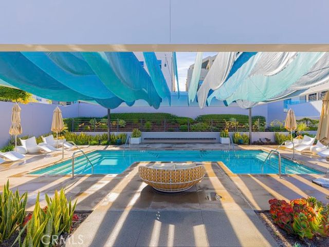 144 sash, Irvine, CA 92618