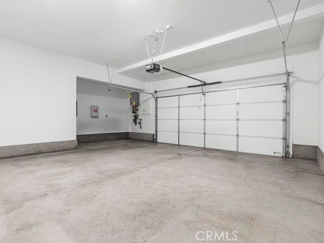 144 sash, Irvine, CA 92618