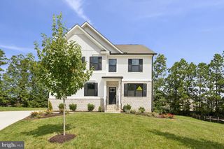 6 AVONWOODS CT, Staunton, VA 24401