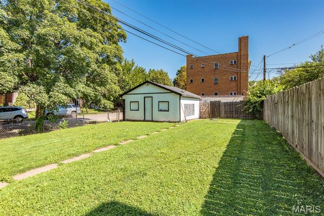 3683 Liermann Avenue, St Louis, MO 63116