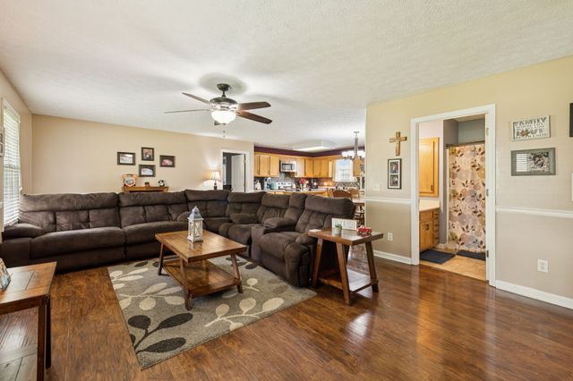 4278 Short Mountain Hwy, Smithville, TN 37166