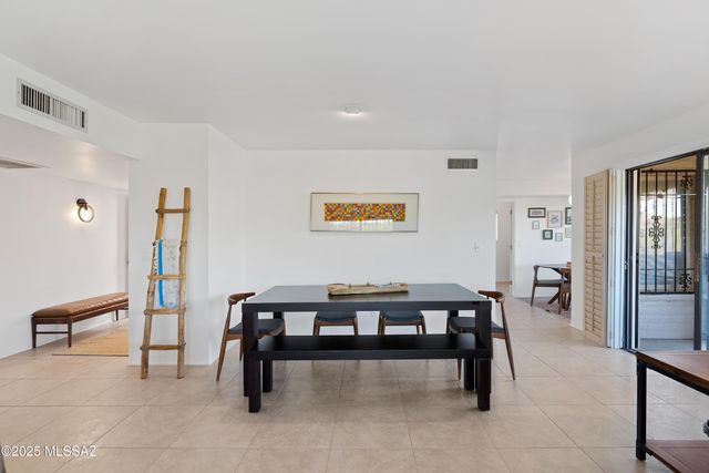 5018 N Placita Del Lazo, Tucson, AZ 85750