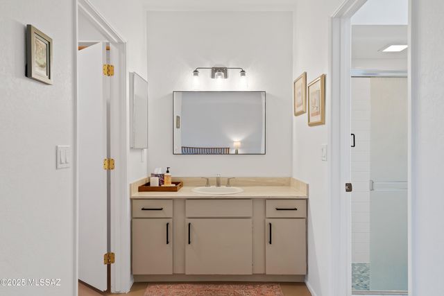 5018 N Placita Del Lazo, Tucson, AZ 85750