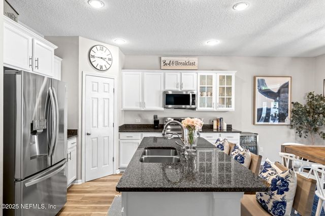 475 PINE EAGLE Drive, Fleming Island, FL 32003