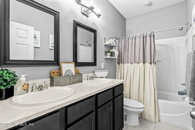 475 PINE EAGLE Drive, Fleming Island, FL 32003
