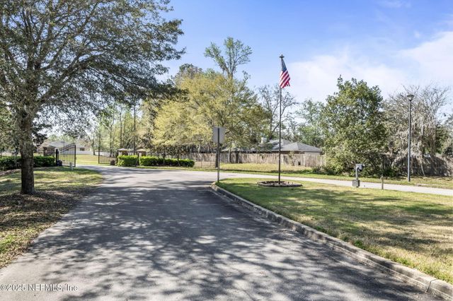 475 PINE EAGLE Drive, Fleming Island, FL 32003
