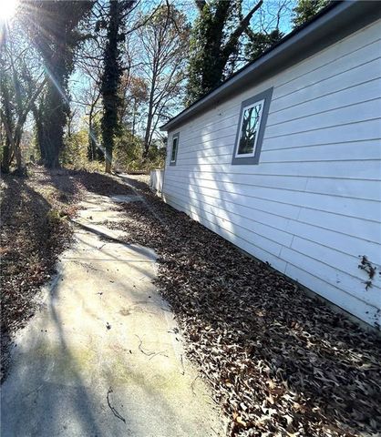 1962 Markone NW Street, Atlanta, GA 30318