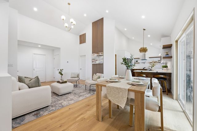 6 Amherst Rd, Hopkinton, MA 01748