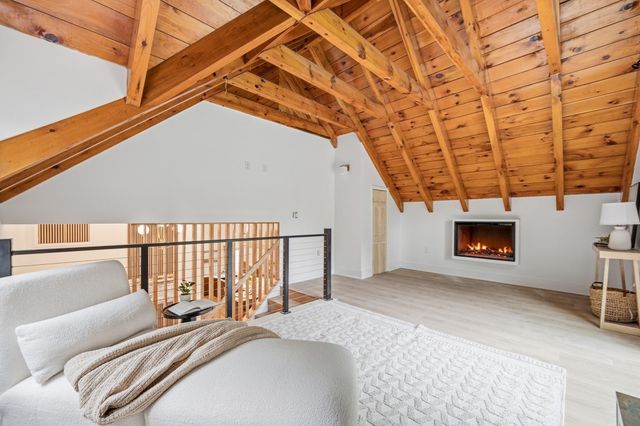 6 Amherst Rd, Hopkinton, MA 01748
