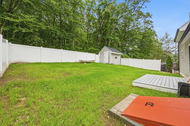6 Amherst Rd, Hopkinton, MA 01748