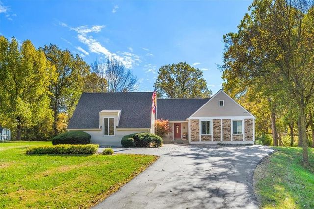 35809 E Ryan Road, Oak Grove, MO 64075