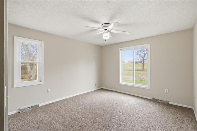 35809 E Ryan Road, Oak Grove, MO 64075