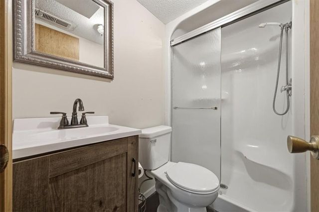 35809 E Ryan Road, Oak Grove, MO 64075