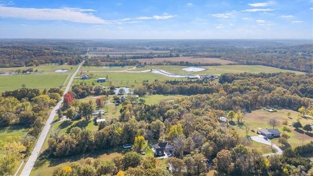 35809 E Ryan Road, Oak Grove, MO 64075