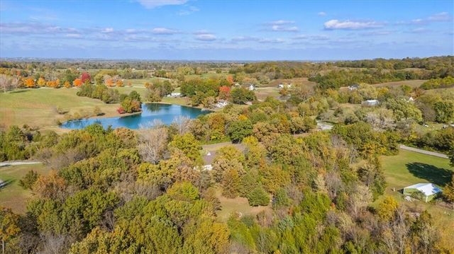 35809 E Ryan Road, Oak Grove, MO 64075